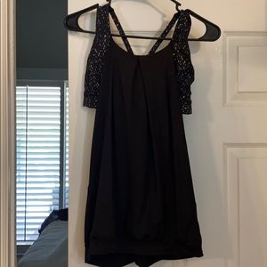 Lululemon top